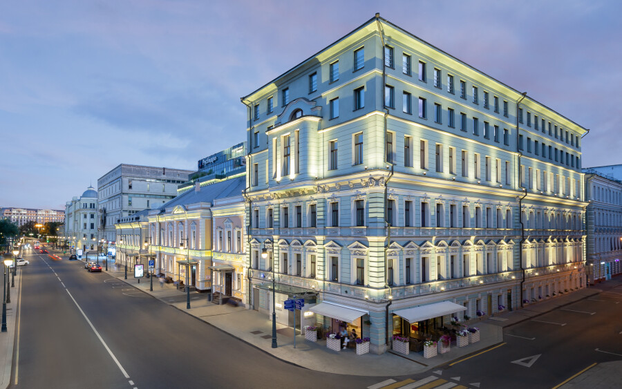 Если городская свадьба, то в Chekhoff Hotel