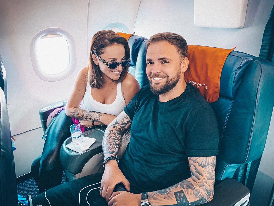 Солистка группы Artik & Asti выходит замуж