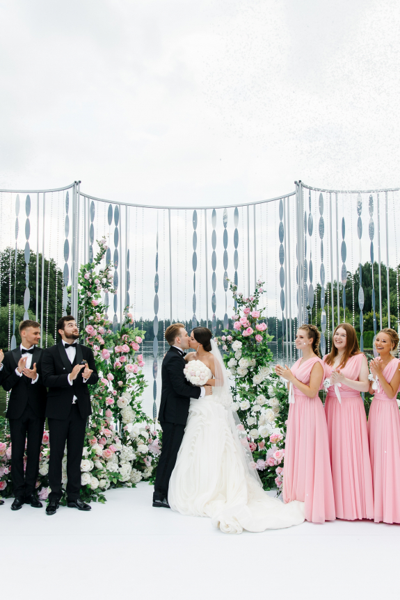 Лаконичная свадьба от Russian Wedding Group