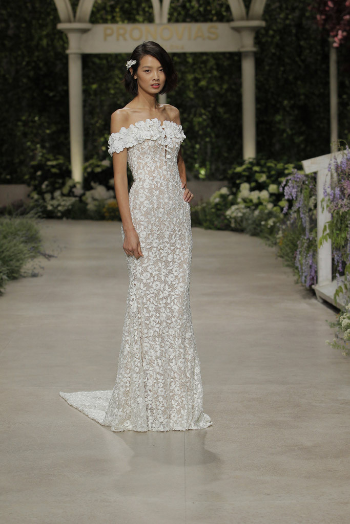 Свадебные платья Pronovias: стильная коллекция «In bloom»