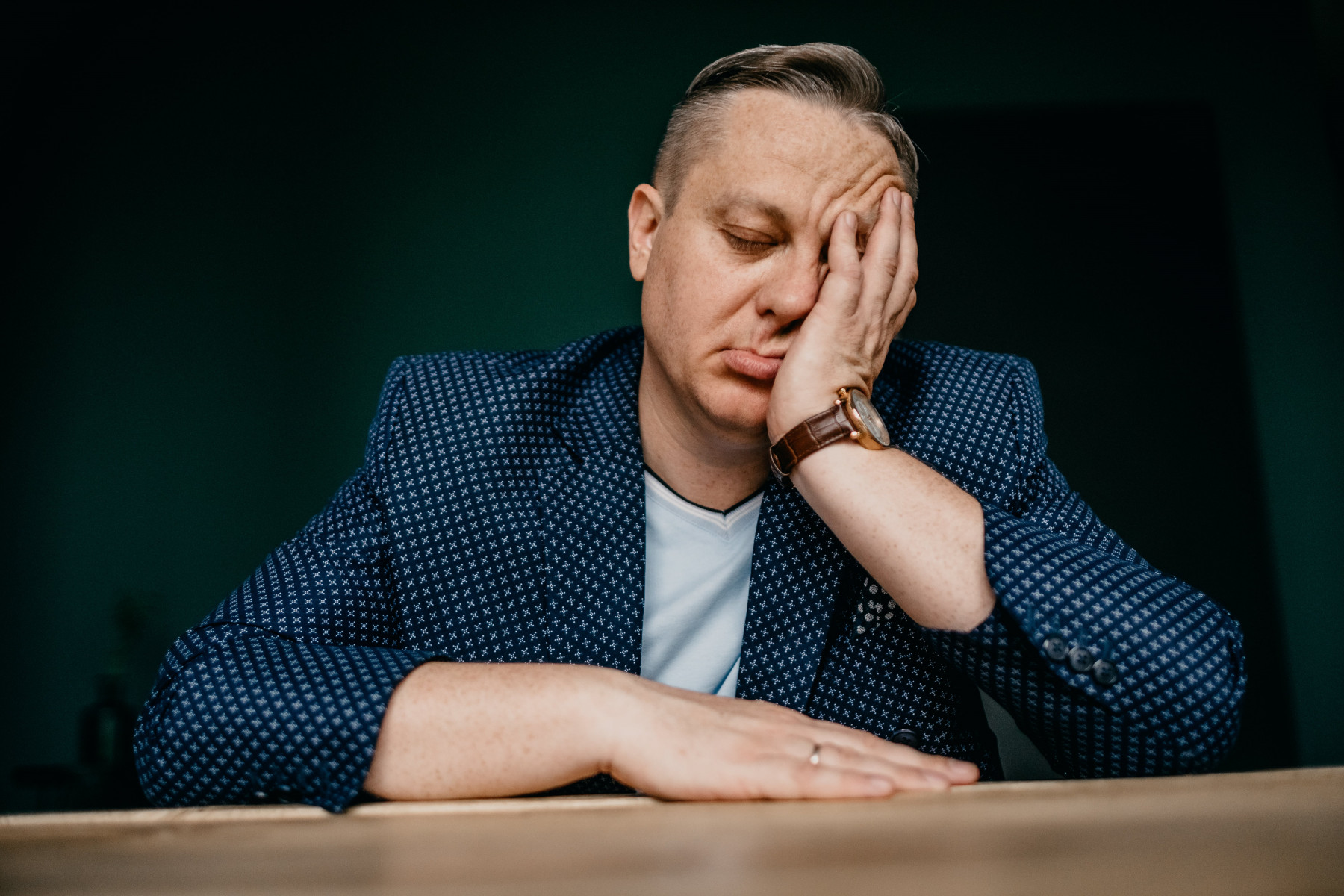 Антон Абучкаев о творческом пути, свадьбах, слезах