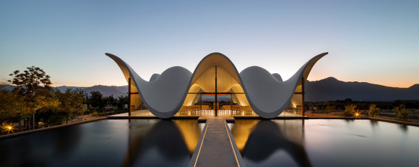 The Most Picturesque Wedding Venues in Cape