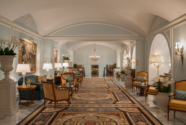 Площадки Four Seasons Hotel Lion Palace