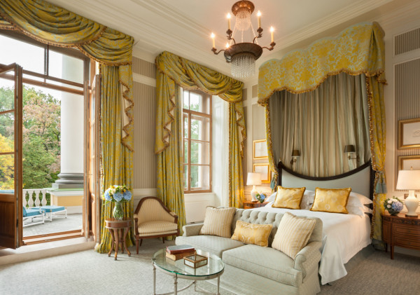 Площадки Four Seasons Hotel Lion Palace