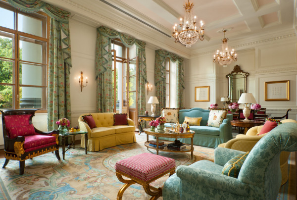 Площадки Four Seasons Hotel Lion Palace