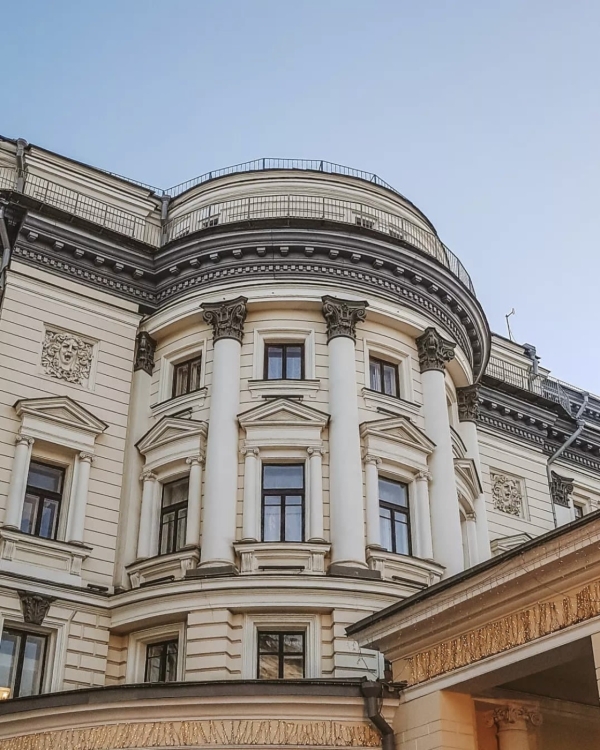 Космические художники в Cube.Moscow, юбилей Директора Всего