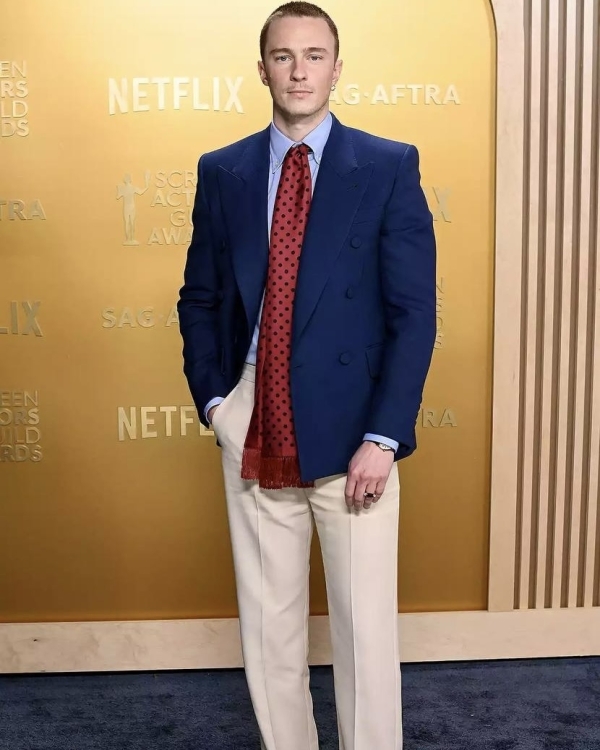 SAG Awards 2025: лучшие образы с красной
