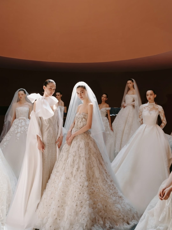 Почему Elie Saab до сих пор остается