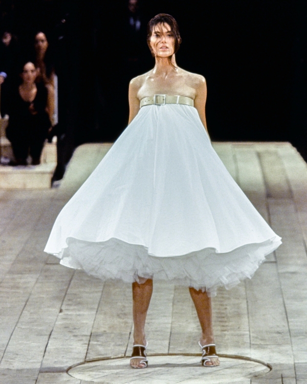 Свадебные платья Alexander McQueen — вдохновение вне