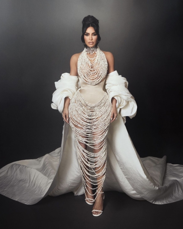 Лучшие женские выходы Met Gala 2023