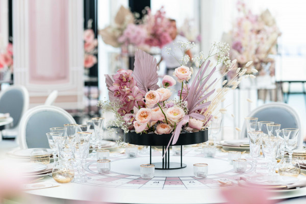 «Казино Рояль»: масштабный проект About You Decor