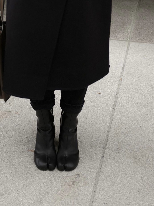 Tabi Shoes: рассказываем, с чем носить самую