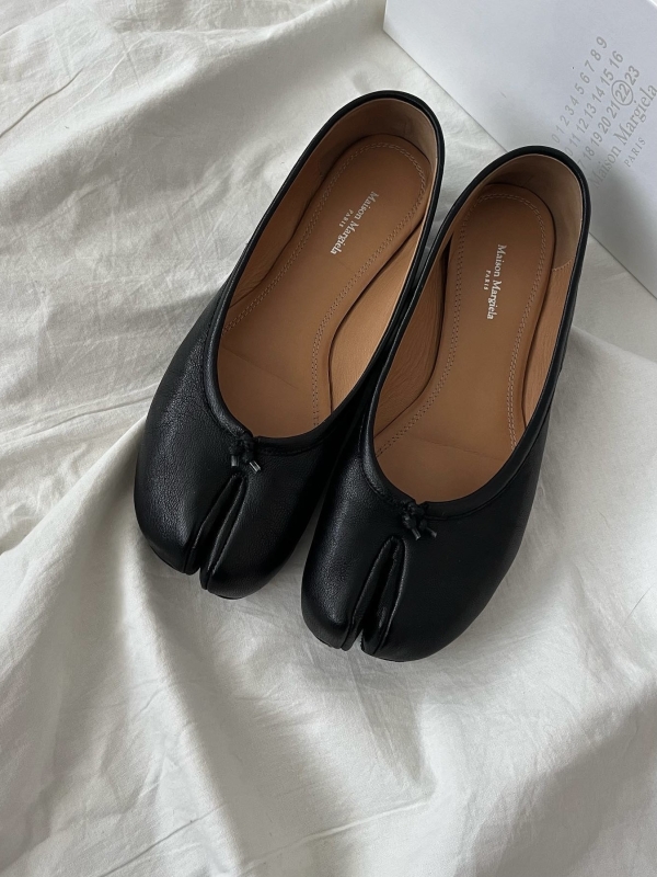 Tabi Shoes: рассказываем, с чем носить самую