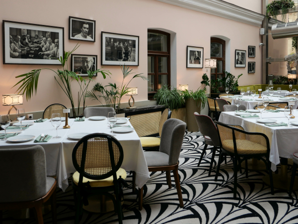 Площадки 12 Grand Cafe