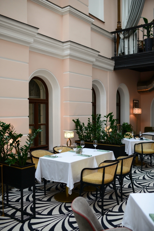 Площадки 12 Grand Cafe
