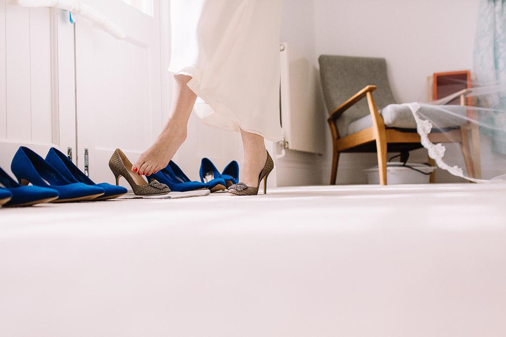 manolo blahnik hangisi bridal shoes